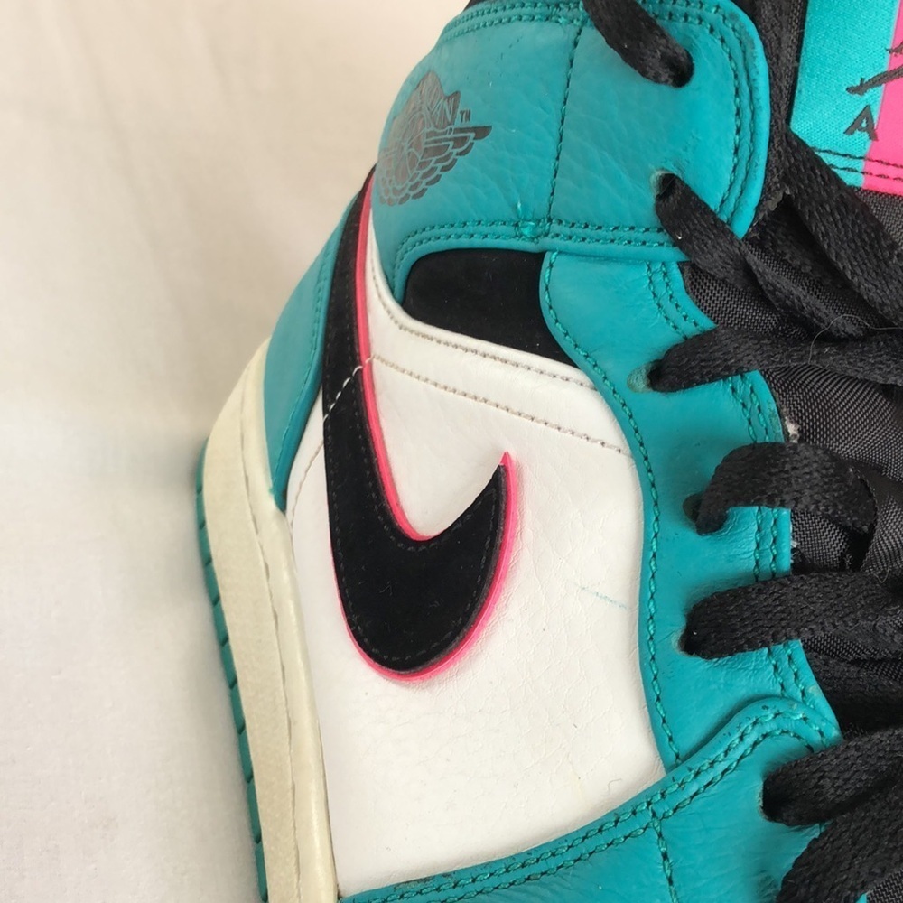 Air Jordan 1 Mid SE 'South Beach' - Picture 11 of 17